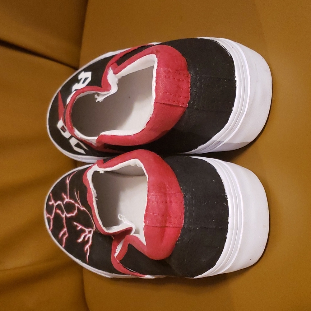 Hand painted slip on shoes - Picture 2 of 3